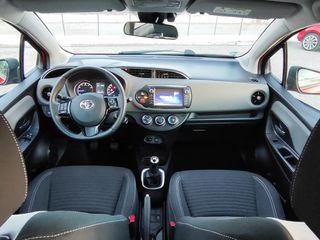 Toyota Yaris 2018 1.0 FULL EXTRA!!!-thumb-8