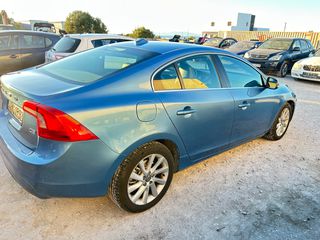 Volvo S60 2015-thumb-2