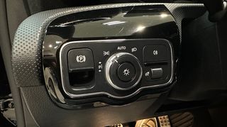 Mercedes-Benz A 180 2020 1300cc AMG LINE-thumb-28