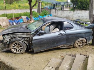 Hyundai coupe-thumb-2