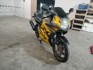 Honda CBR 600 F3 1998-thumb-10
