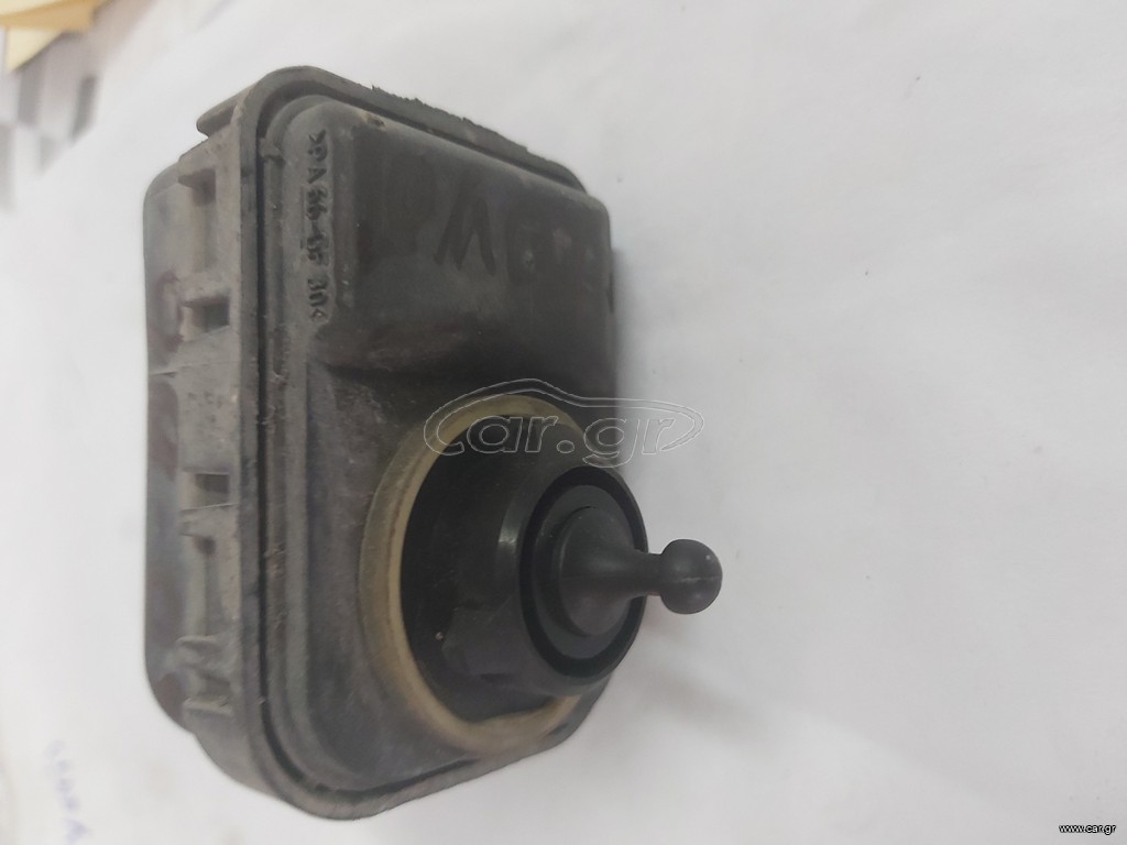 Toyota  Yaris  01  Μοτερ  φαναριων