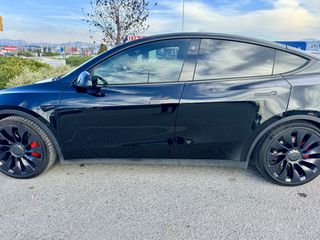 Tesla Model Y 2022 Performance