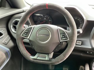 Chevrolet Camaro 2017 ZL1-thumb-22