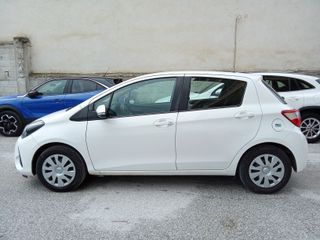 Toyota Yaris 2020 1.5 LIVE-thumb-1