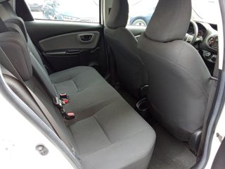 Toyota Yaris 2020 1.5 LIVE-thumb-10