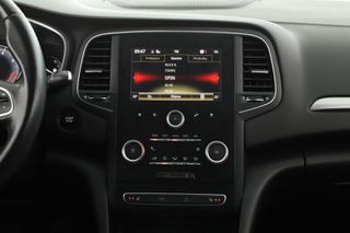Renault Megane 2017-thumb-10