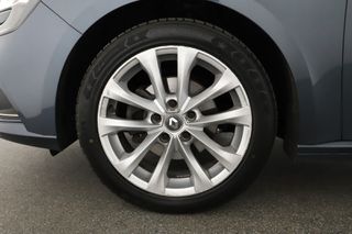 Renault Megane 2017-thumb-13