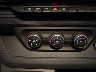 Renault Trafic 2024 TRAFIC DIESEL DCI 9 SEATS-thumb-23