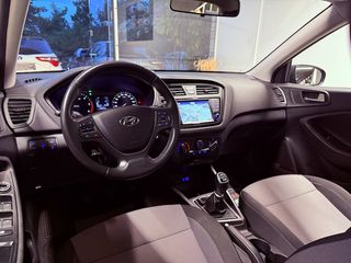 Hyundai i 20 2018 1.1 CRDI STYLE-thumb-47