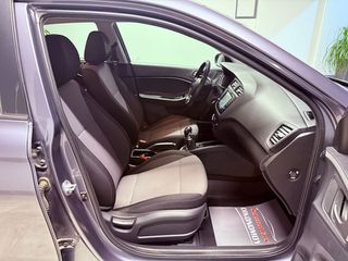 Hyundai i 20 2018 1.1 CRDI STYLE-thumb-51