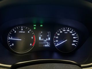 Hyundai i 20 2018 1.1 CRDI STYLE-thumb-29