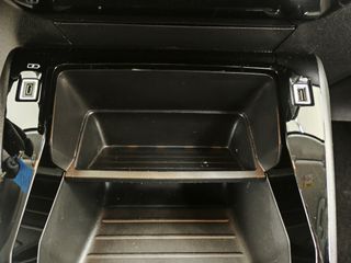 Peugeot 208 2022 DIESEL-thumb-10
