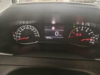 Peugeot 208 2022 DIESEL-thumb-12