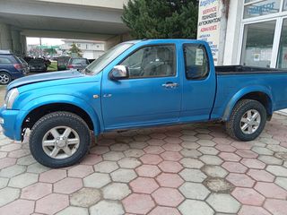 Isuzu D-Max 2004 D MAX 2,5-thumb-1