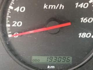 Isuzu D-Max 2004 D MAX 2,5-thumb-82