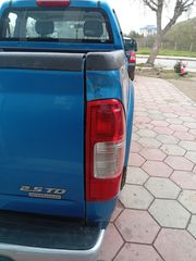 Isuzu D-Max 2004 D MAX 2,5-thumb-23
