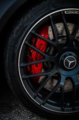 Mercedes-Benz C 63 AMG 2020 C63s amg-thumb-4