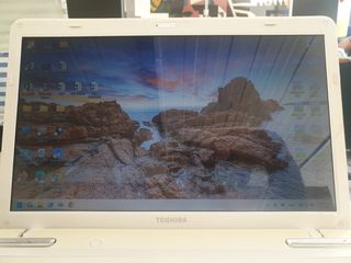 Toshiba Satellite L 755-thumb-7