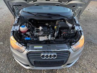 Audi A1 2012-thumb-11