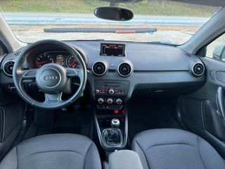 Audi A1 2012-thumb-12