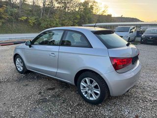 Audi A1 2012-thumb-8