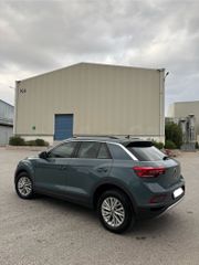 Volkswagen T-Roc 2022-thumb-3