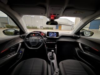 Peugeot 2008 2021-thumb-5