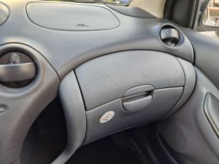 Toyota Yaris 1999 VVT-i-thumb-17