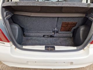 Toyota Yaris 1999 VVT-i-thumb-19