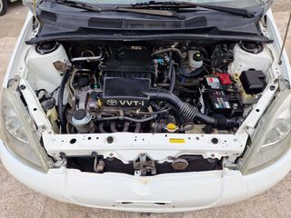 Toyota Yaris 1999 VVT-i-thumb-20