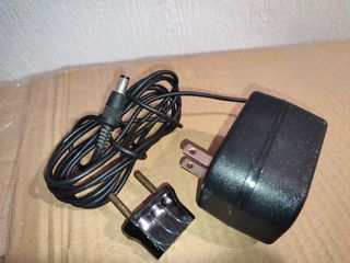 Sanyo vintage adaptor-thumb-2
