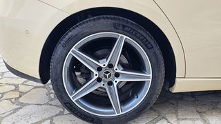 Mercedes-Benz B 180 2020 B180 CDI AMG 18"-thumb-32