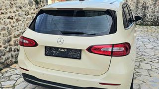 Mercedes-Benz B 180 2020 B180 CDI AMG 18"-thumb-7