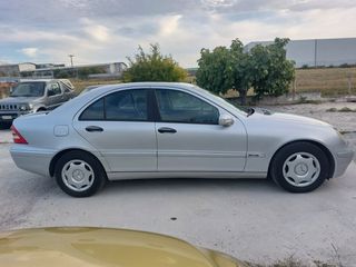 Mercedes-Benz C 180 2004 AUTO AVANTGARDE KOMPRESSOR-thumb-2