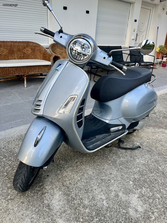 Vespa GTS 300 2022