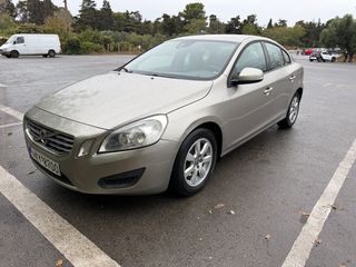 Volvo S60 2012 Drive