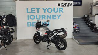 KTM 1290 Super Adventure 2024 S-thumb-5