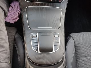 Mercedes-Benz E 220 2023 Avantgarde-thumb-27