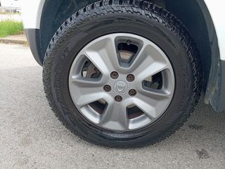 Dacia Duster 2014 dci 1,5-thumb-16