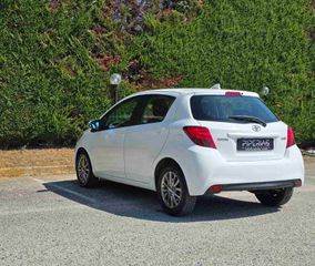 Toyota Yaris 2017-thumb-4