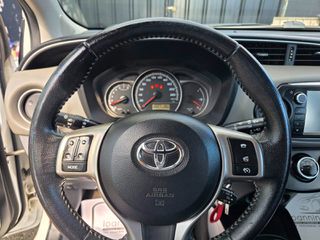 Toyota Yaris 2017-thumb-8