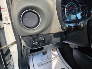 Toyota Yaris 2017-thumb-16