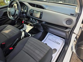 Toyota Yaris 2017-thumb-18