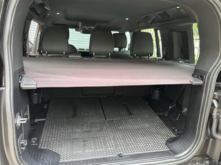 Land Rover Defender 2023 110 P300 SE Επταθέσιο Ελληνικό-thumb-18