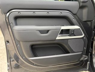Land Rover Defender 2023 110 P300 SE Επταθέσιο Ελληνικό-thumb-8