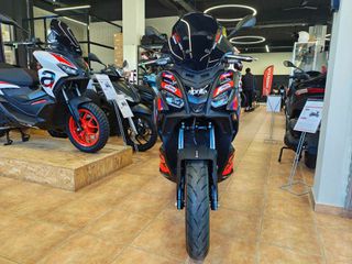 Aprilia SR GT 125 2025 GP Replica Ε5+ ΠΡΟΣΦΟΡΑ!!! ΕΤΟΙΜΟΠΑΡΑΔΟΤΟ!!-thumb-1