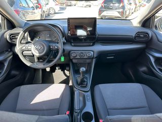 Toyota Yaris 2022 1.0 VVTI-thumb-9