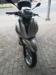 Piaggio Beverly 300i 2022-thumb-2
