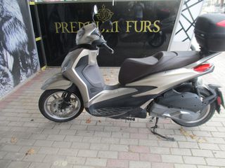 Piaggio Beverly 300i 2022-thumb-3